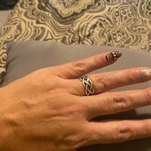 James Avery woven band size 8